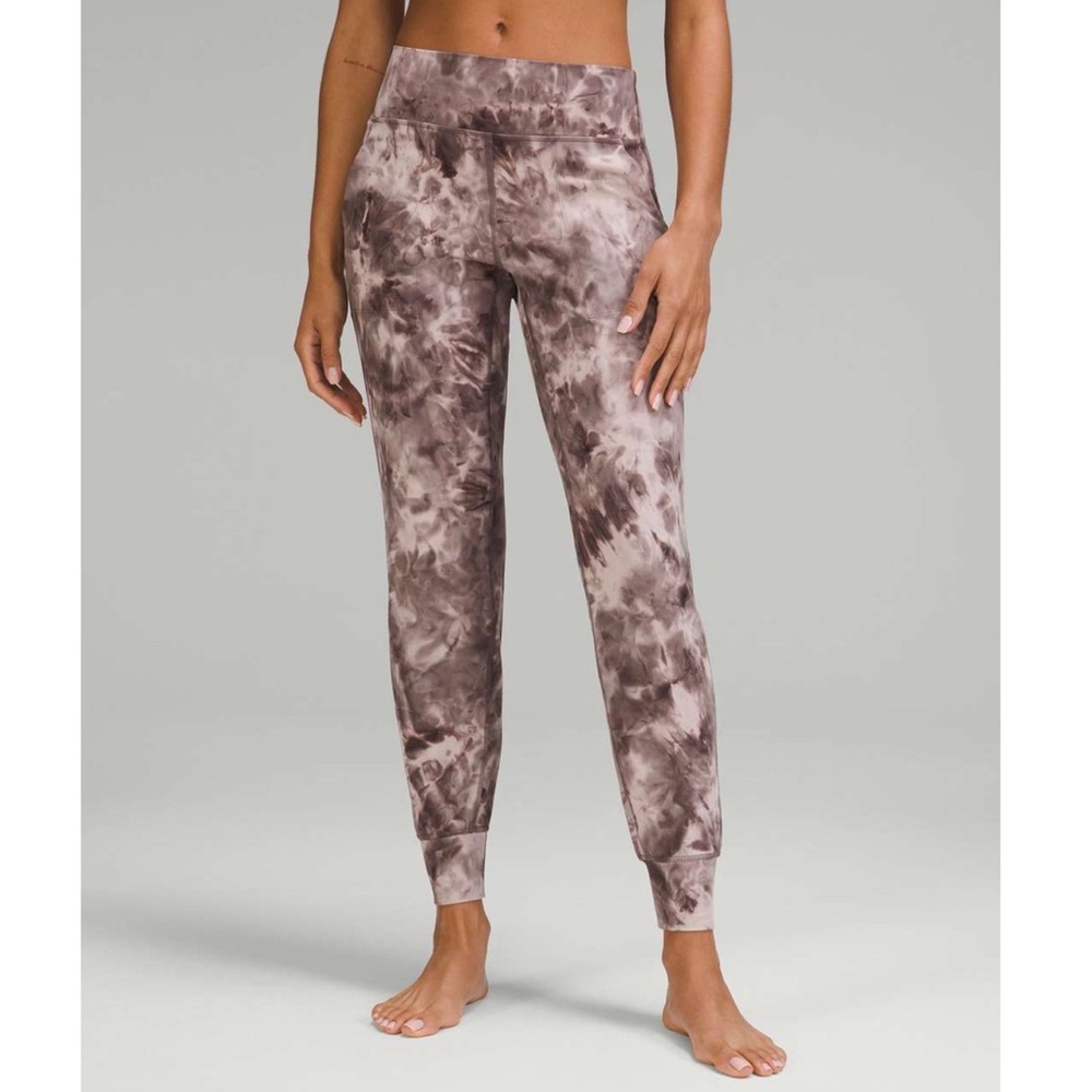 NWOT Align High-Rise Jogger in Diamond Dye Mink Berry - Size 14
